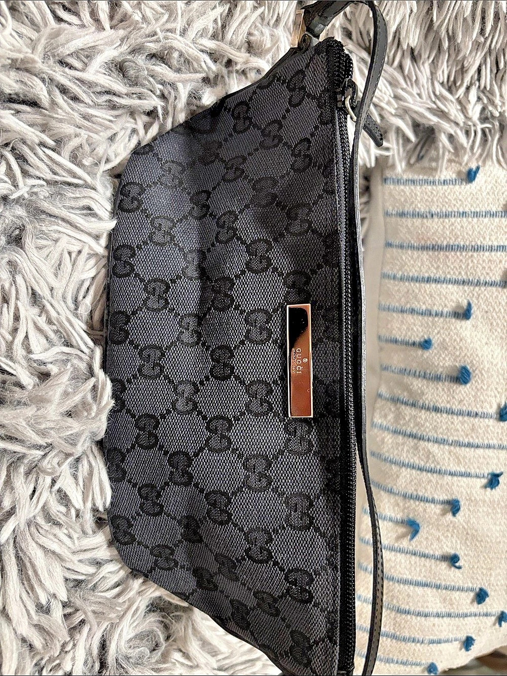 Gucci Cosmetic Pouch Wristlet in Black